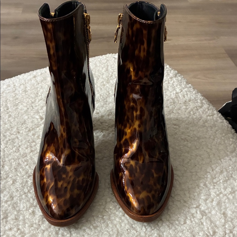 Sarah Flint Patent Leather Boots